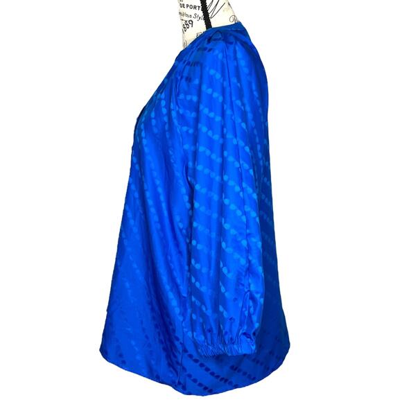 Karl Lagerfeld Paris MEDIUM Sunglass Jacquard Blouse - Stitch Fix Split Neck Top - Picture 4 of 16